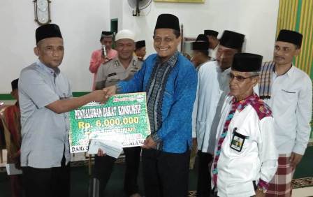 Sekda Tengku Mukhlis Pimpin Rombongan Tim Safari Ramadhan di Kecamatan Pelalawan.