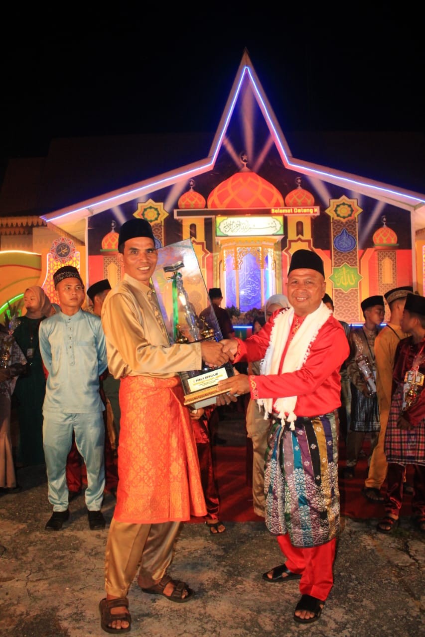 Kelurahan Teluk Dalam Raih Juara Umum MTQ ke-XI Tingkat Kecamatan Kuala Kampar 