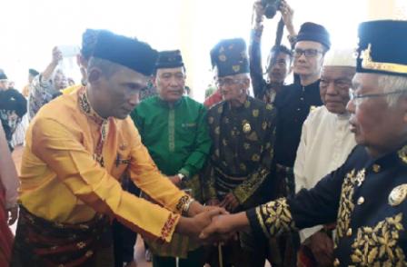 Pemkab Pelalawan Serahkan Istana Sayap kepada Kesultanan Di Acara Balimau Sultan
